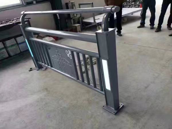 門(mén)頭溝橋梁燈光護(hù)欄